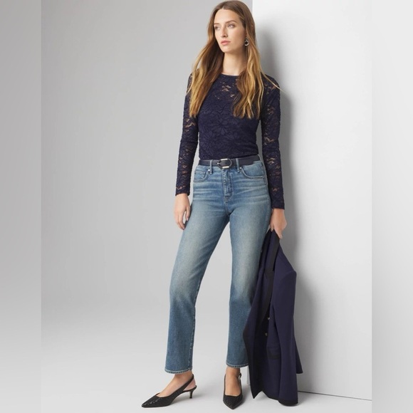 NWT White House Black Market Navy Lace Crew Nexk Top Size Medium - Picture 9 of 15